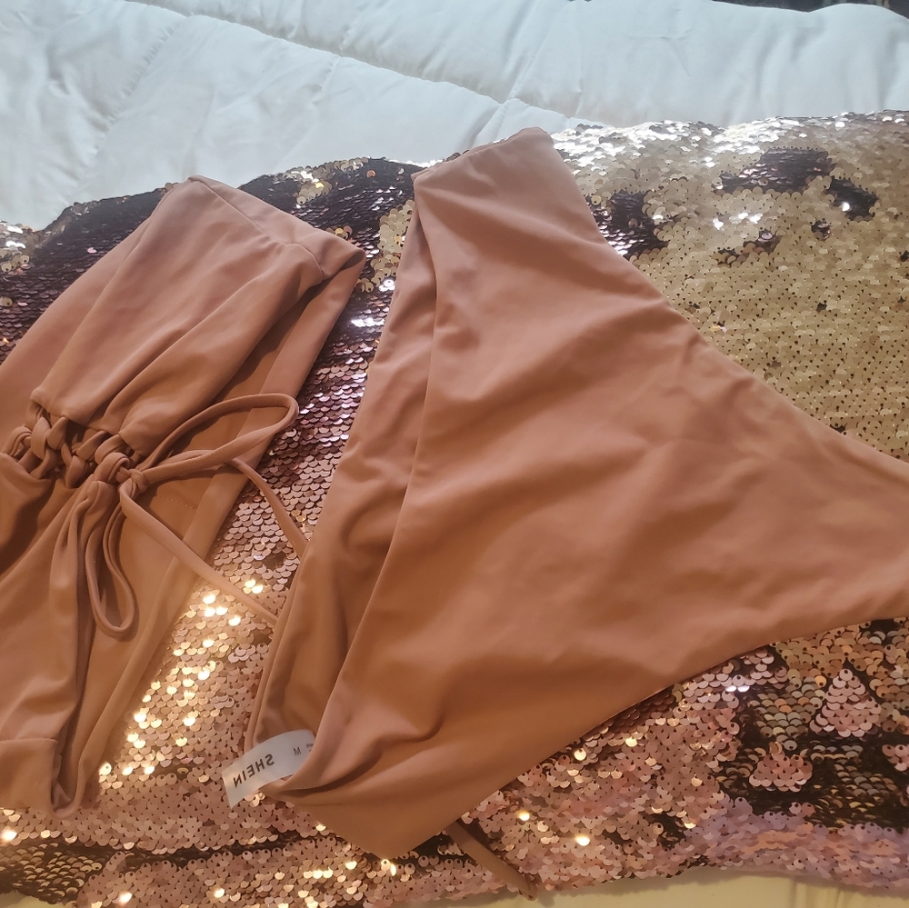 Shein bikini - Picture 2 of 3